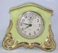 Une autre horloge  botier en porcelaine vendue par Snider Clock Corporation