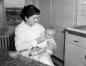 �tudiante en stage au Petit Foyer de l'Institut Familial Val-Marie