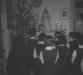 �tudiantes de l'Institut Familial Val-Marie en pri�re