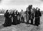 Pellet�e de terre officielle d�butant la construction de l'Institut Familial Keranna