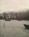 Caches install�es sur des chaloupes dans la baie de Choisy (Rigaud)