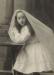 Photographie de Blanche Lger (1898-1975) lors de sa premire communion  l'ge de 10 ans