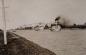 Le Rapids Prince et le Laurentia passant un pont tournant sur le canal de Soulanges