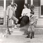 Lord Aberdeen, Marjorie et Archie prêts pour la chasse, vers 1894