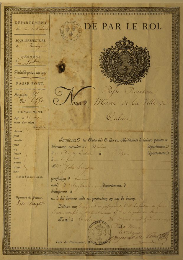 Grand passeport en parchemin pour John Langton qu'il a utilisé en 1830 pour émigrer au Canada. Le certificat est traité dans une bordure élaborée, écrit en français et contient le sceau royal.