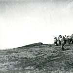 La foule acclame Amelia à son départ