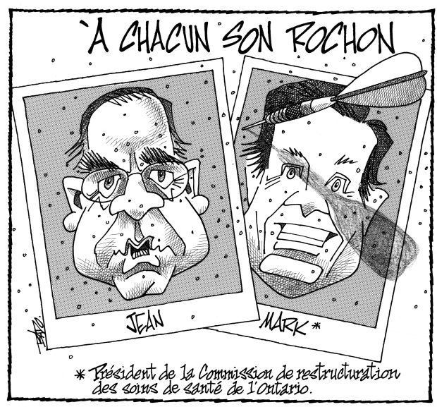Titre : À chacun son Rochon Illustration : Dessin de deux photos, côte à côte : celle de gauche représente Jean Rochon, et celle de droite, Mark Rochon. Les deux photos sont prises pour cibles dans un jeu de fléchettes.