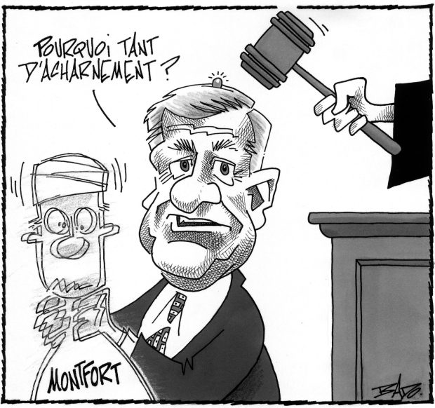 Illustration : Dessin de Mike Harris, dans une salle d'audience, secouant un patient blessé de l’Hôpital Montfort, affirmant Pourquoi tant d'acharnement? pendant qu’un juge le frappe sur la tête avec son marteau.