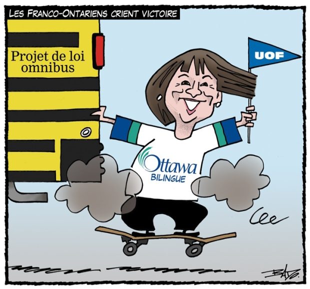 Titre : Les Franco-Ontariens crient victoire Illustration : Dessin de la ministre des Affaires francophones de l’Ontario, Marie-France Lalonde, sur une planche à roulettes, tirée par un autobus scolaire sur lequel il est inscrit Projet de loi omnibus. Elle porte un chandail avec l'inscription Ottawa bilingue et tient un mini drapeau UOF.
