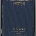 Couverture du livre de Gibbs « Shadow and Light, An Autobiography » (Ombre et lumière, une autobiographie)