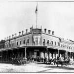 Occidental Hotel, Victoria, à l’angle des rues Store et Johnson (vers 1866)