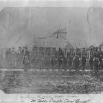 Le « Pioneer Rifle Corps » de Victoria debout en rangs, mars 1864