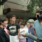 Robin Tyler et le député fédéral Svend Robinson s’adressent aux médias à l’occasion de Gayla!