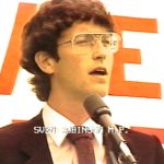 Le député fédéral Svend Robinson lors du défilé de la Fierté gaie de 1983
