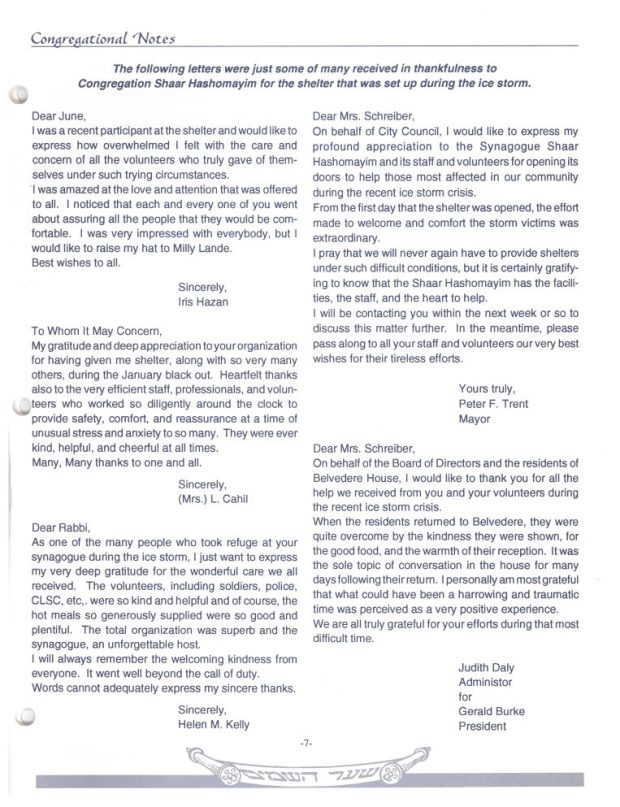 Une collection de lettres en anglais tapées à la machine et de messages de remerciements envoyés à la synagogue pour l’aide qu’elle a fourni à ses membres durant la tempête de verglas en 1998.