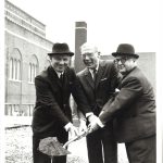 Cérémonie de la levée de la première pelletée de terre, Septembre 1966