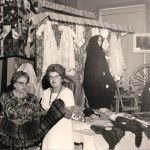 Rencontre de présidentes anciennes et actuelles lors de l’expo-vente 1965
