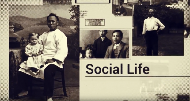 Plan fixe montrant diverses photographies en noir et blanc avec la mention ‘La vie sociale’ 