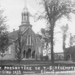 Église catholique Très-Saint-Rédempteur et son presbytère en 1932