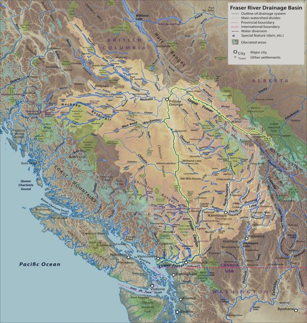 Cette carte déligne le bassin de la rivière Fraser illustrant les vallées, les rivières, les glaciers, les sommets de montagne en se servant de différentes nuances de couleurs.