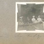Groupe en canot sur le ruisseau Echo