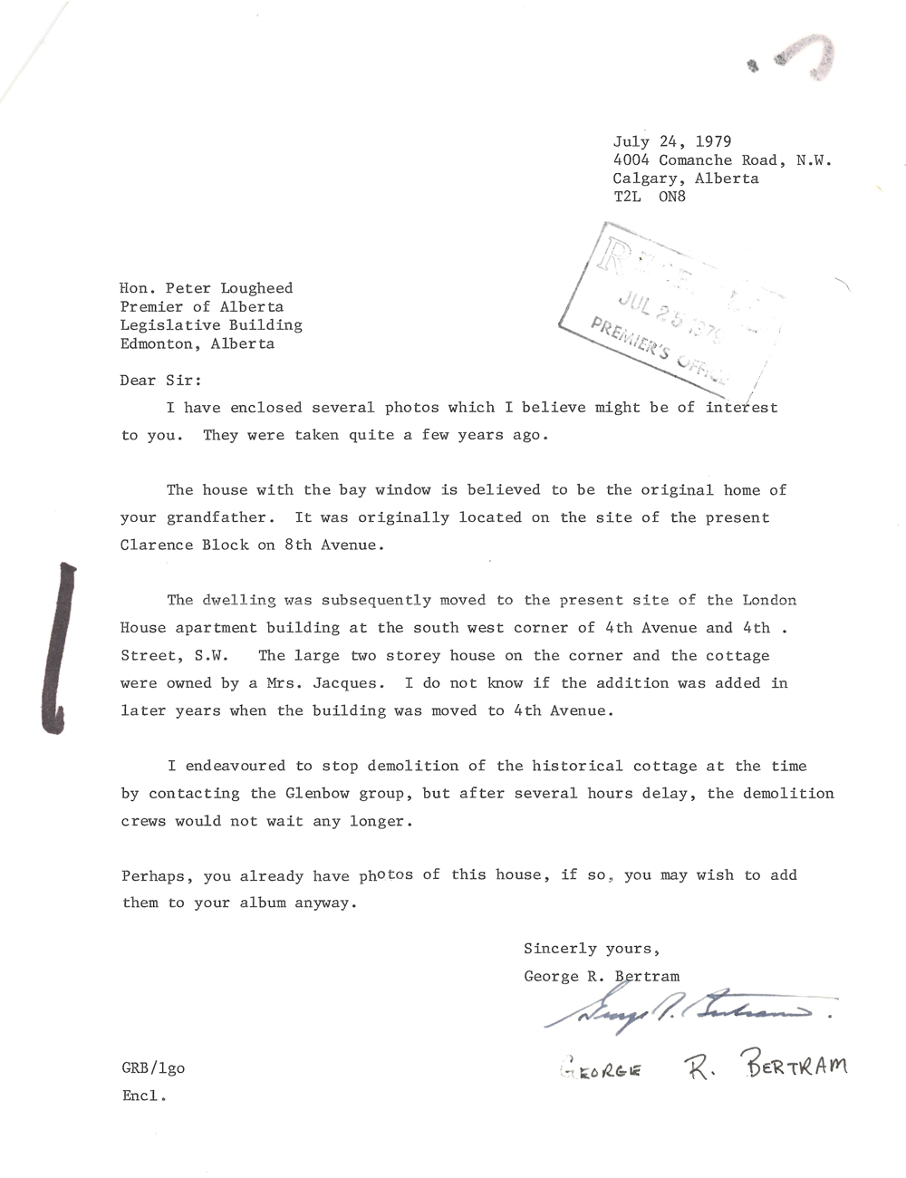 Lettre de George Bertram à Peter Lougheed en date de juillet 1979 accompagnant des photos de la maison Lougheed originale