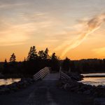 Sentier au coucher du soleil