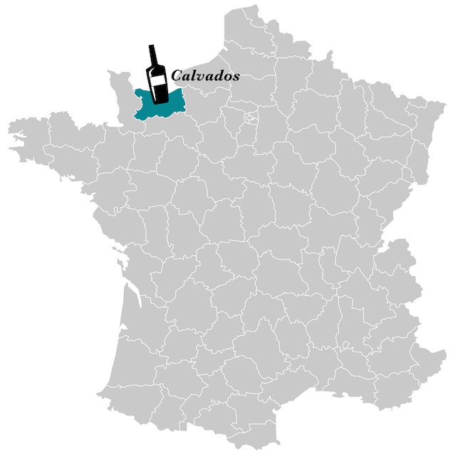 Carte de la France. La carte est en gris, mais le département du Calvados est de couleur verte. Une petite bouteille de calvados dessinée en noir et blanc rehausse l'image.