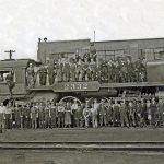 Travailleurs de la rotonde de la rue John sur le Canadien Pacifique 2332