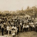 Interné « ennemis étrangers » à Fernie, juin 1915.