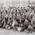 Les Oddfellows de Fernie avec la Fanfare italienne au premier plan