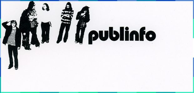Le logo de Publinfo consiste en cinq photographies juxtaposées des membres en noir et blanc. Celles-ci sont suivies du nom du groupe en caractères gras et stylisés.