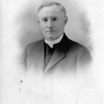 Le père Jimmy Tompkins