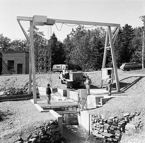 Épreuve argentique de la station de capture de la rivière Mitis.