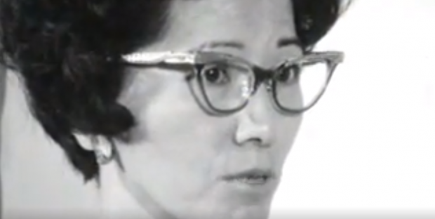  Gros plan du visage d'une femme canadienne d'origine japonaise