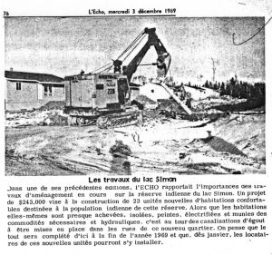 Coupure d'un article du journal L'Echo datant de 1969 et rapportant les travaux à Lac Simon: construction de nouvelles maisons.