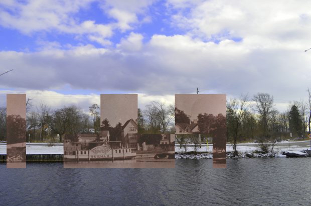 une photo en noir et blanc illustrant un bateau à vapeur et une grande maison, superposée à une image contemporaine d'un terrain vacant.