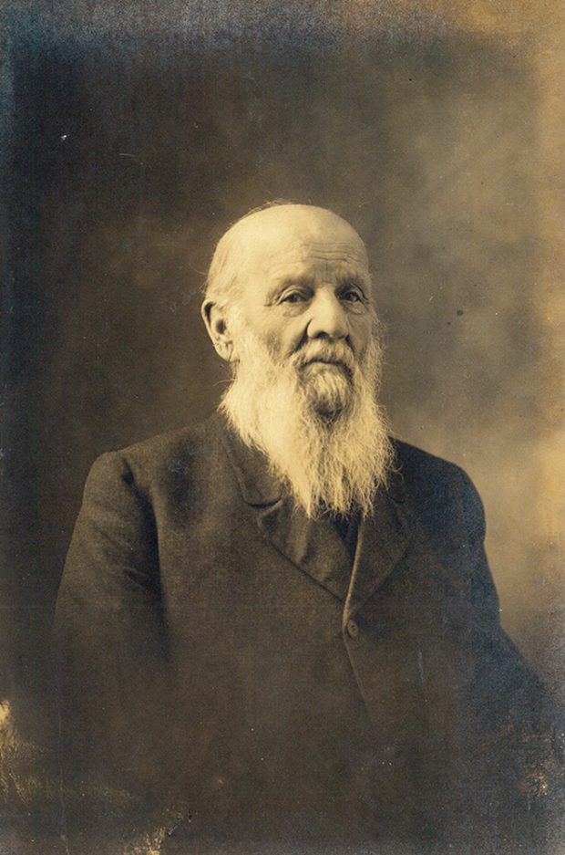 Photo sépia d'Alfred-Narcisse LePailleur à un âge avancé.