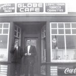 Café Globe, rue Main.