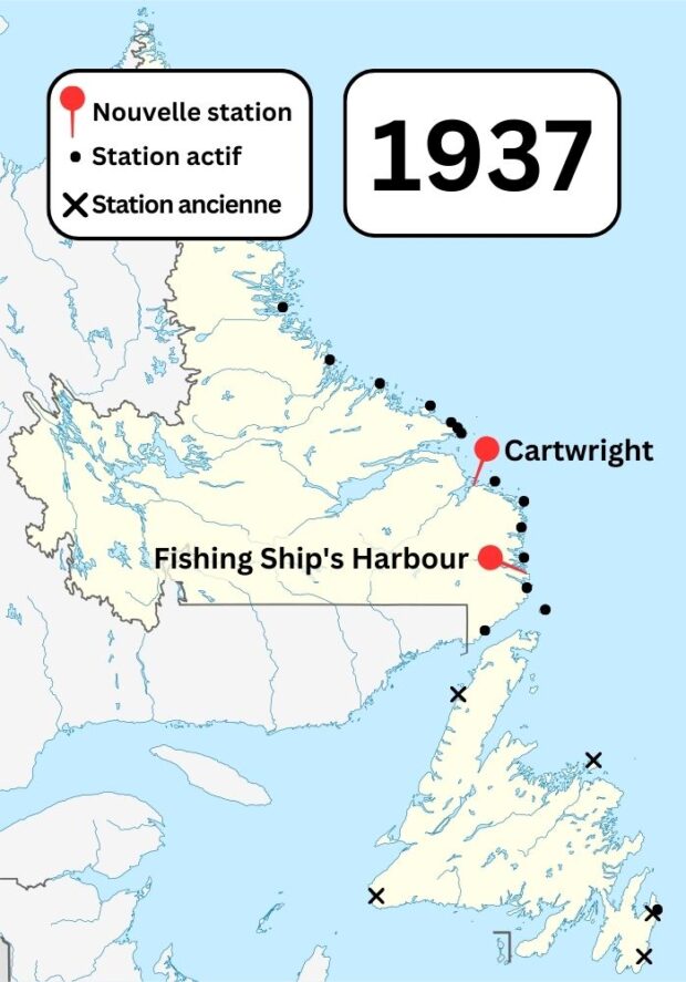 Une carte couleur de Terre-Neuve-et-Labrador montrant les stations sans fil Marconi connues et les anciennes stations sans fil Marconi dans la région en 1937. Des épinglettes montrent les nouvelles stations construites à Cartwright et à Fishing Ship's Harbour.