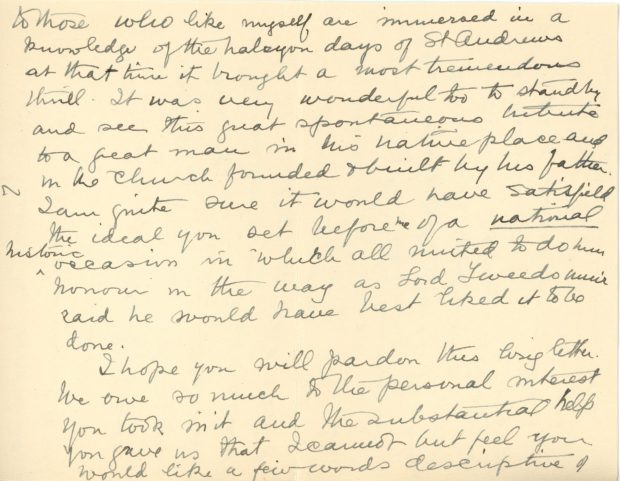 Lettre manuscrite de Maude Abbott à l’ancien Premier ministre R.B. Bennett (Richard Bedford Bennett) datée du 13 octobre 1936, encre noire sur papier sépia. Elle résume la cérémonie commémorative de Sir John Joseph Caldwell Abbott du 3 octobre 1936. Elle dit être heureuse de l’engouement des gens de la région pour un tel évènement et remercie le Premier ministre pour son intérêt et son aide dans la réalisation de cette cérémonie.