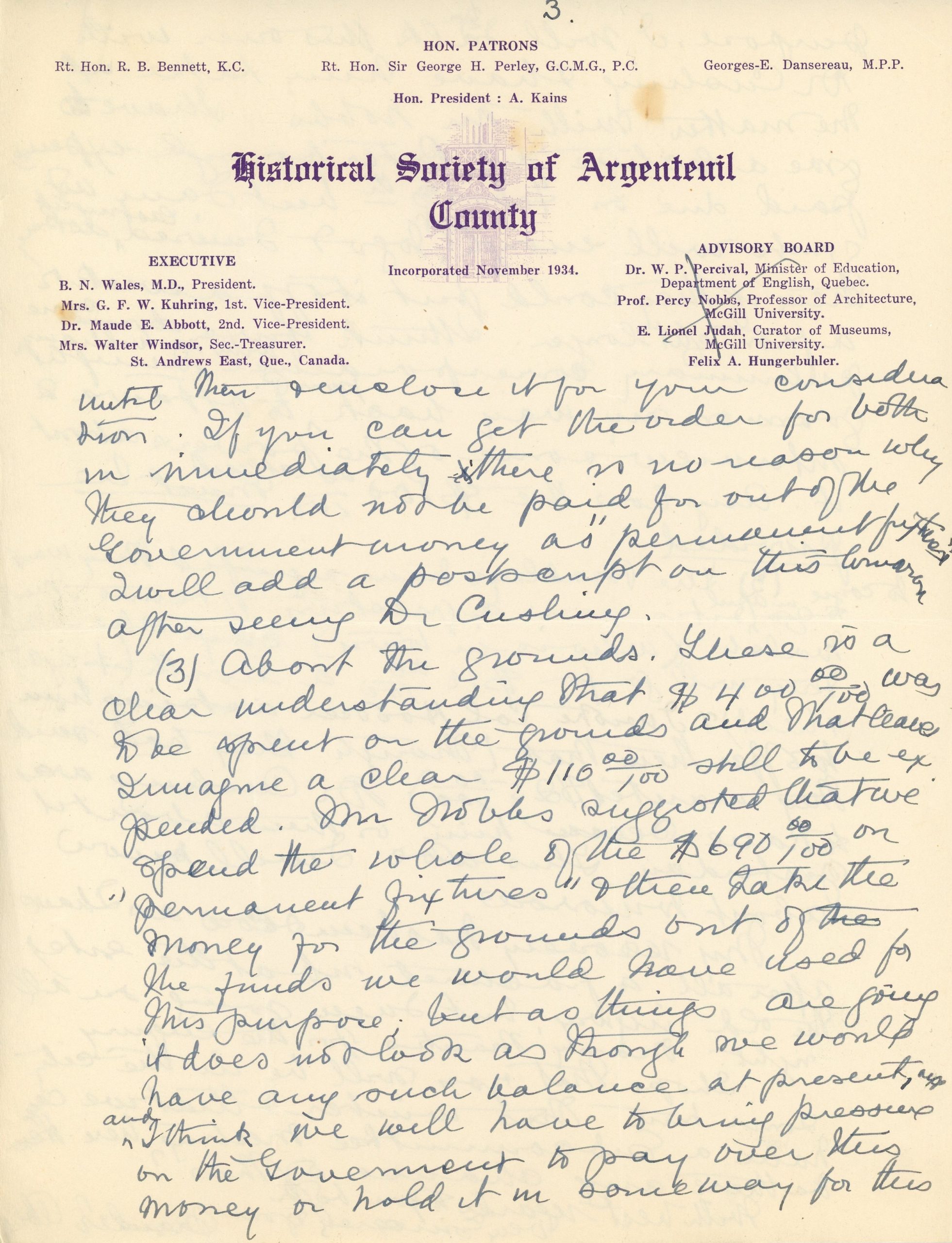 Lettre manuscrite de Maude Abbott è Mrs. Kuhring, 5 février 1939, papier sépia et encre noire et violette. Elle mentionne qu’elle n’était pas assez bien pour le voyage en train et en voiture jusqu’à Lachute, répond et pose des questions en lien avec la dernière lettre de Mrs. Kuhring sur les affaires du Musée, explique que sa convalescence est douloureuse à cause d’une fracture et d’une ancienne blessure.