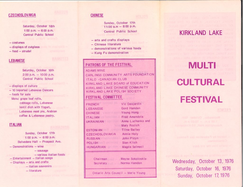 Pamphlet rose du festival multiculturel de Kirkland Lake de 1976.