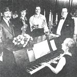 La famille Henderson et la famille Bradley à la fête Wassail