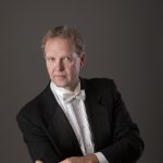 Bradley Thachuk, chef d’orchestre