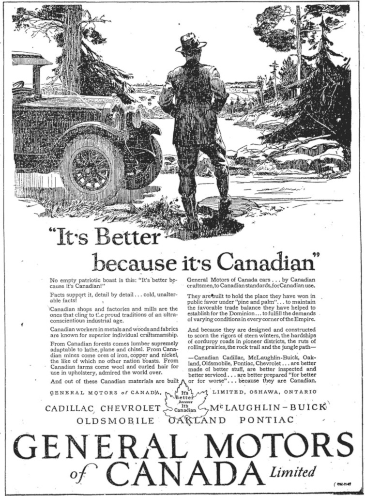 Affiche publicitaire représentant un homme portant des vêtements de plein air debout à côté d’une automobile à l’arrêt dans une scène extérieure. Légende : C’est meilleur parce que c’est Canadien / General Motors of Canada Limited. 