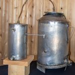 Un modèle d’alambic utilisé anciennement.