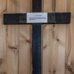 Un exemple d’une croix de la tempérance mise en valeur dans le cadre du Festival du Bootlegger.