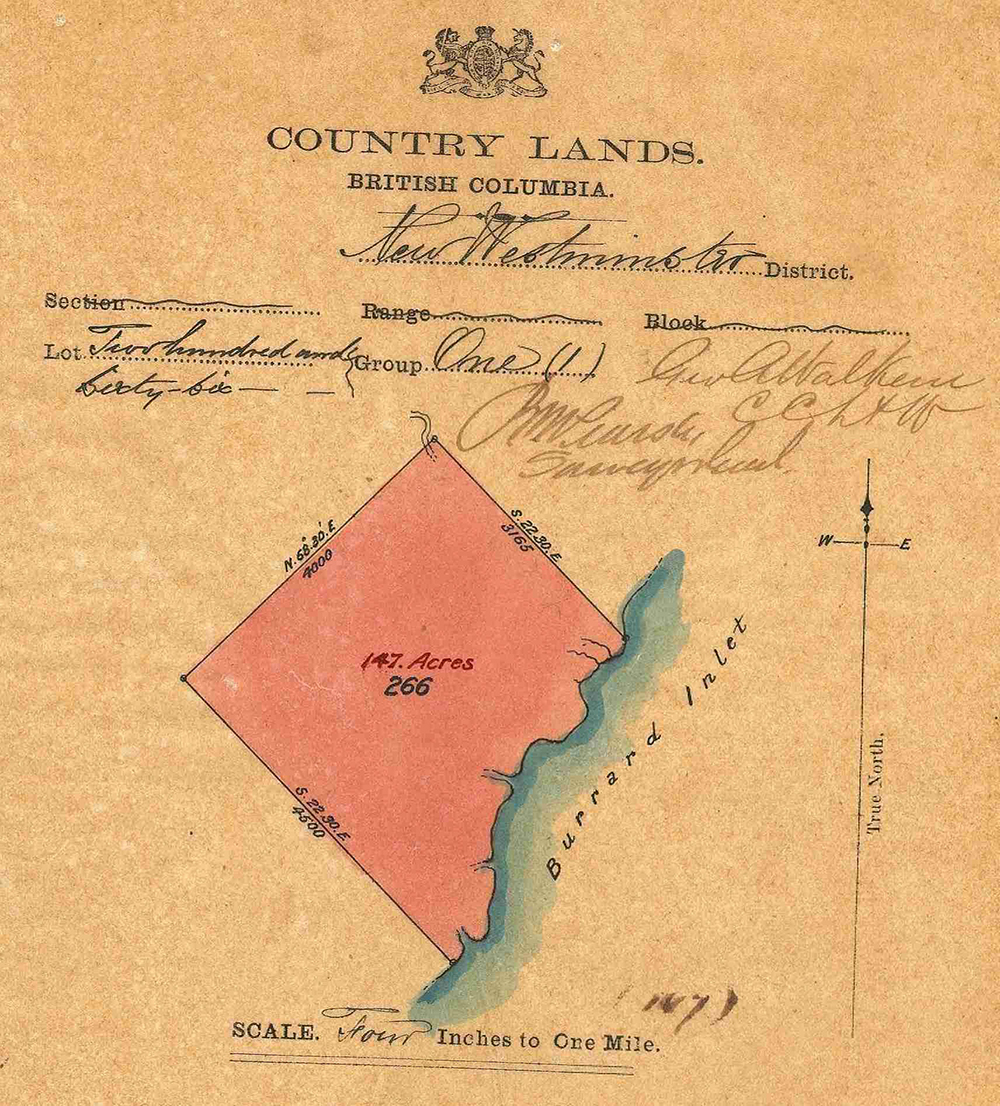 Un document gouvernemental portant le diagramme – en rose, de forme à peu près carrée – d’une parcelle de terrain qui longe un corps d’eau identifié comme étant le bras de mer Burrard.