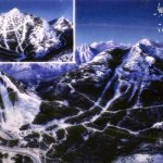Vue aérienne de Red Mountain et Granite Mountain aux environs des années 1990